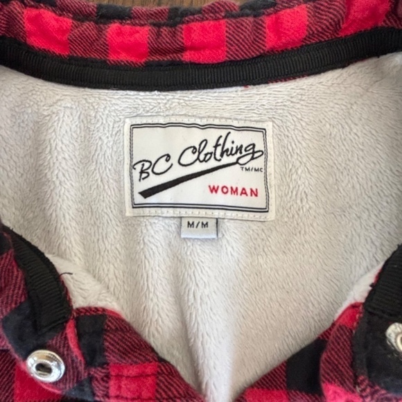 BC Clothing woman's buffalo check fleece lined shacket size M - Picture 9 of 11